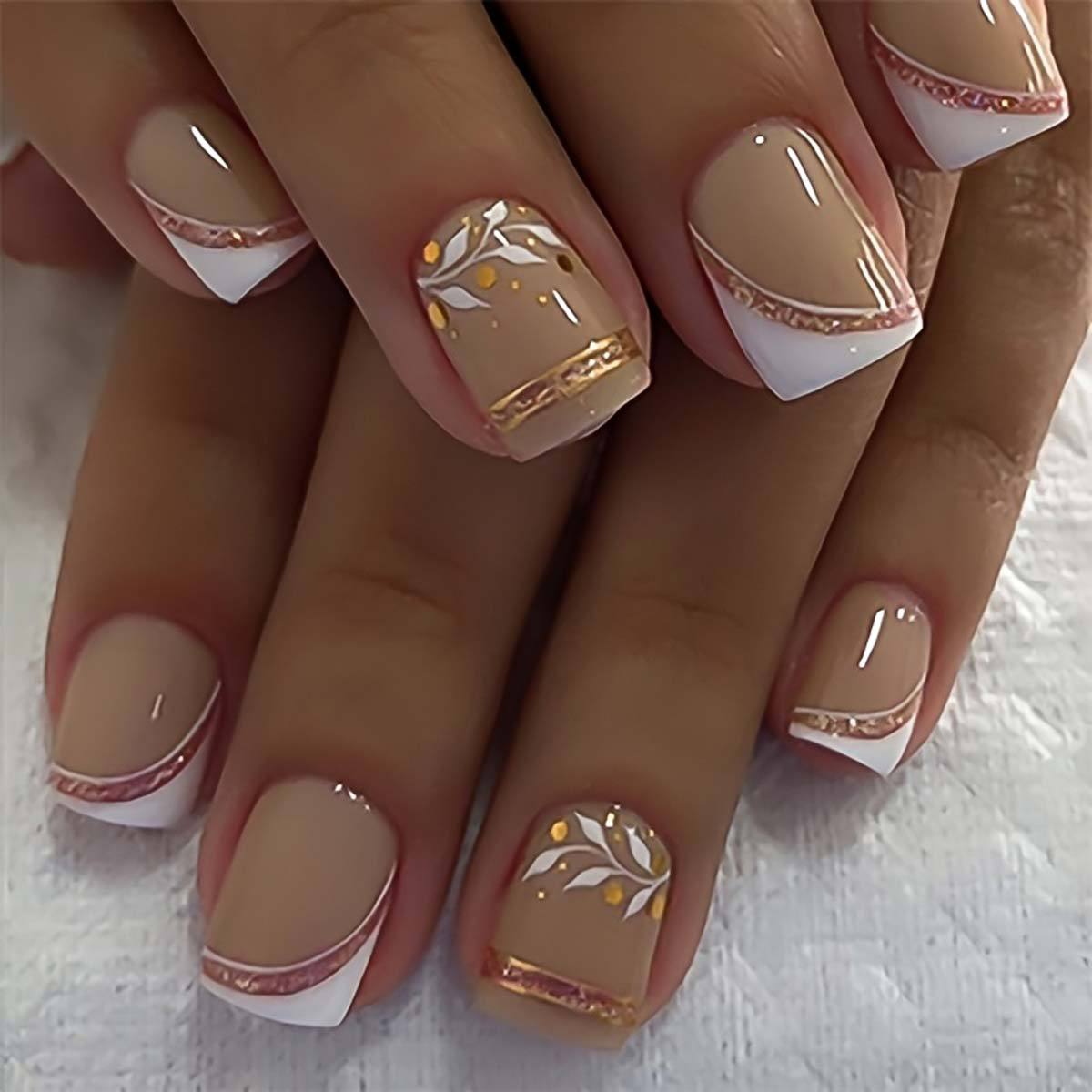 Nail Art Aesthetic - أظافر صناعية قصيرة ومتوسطة الطول للنساء