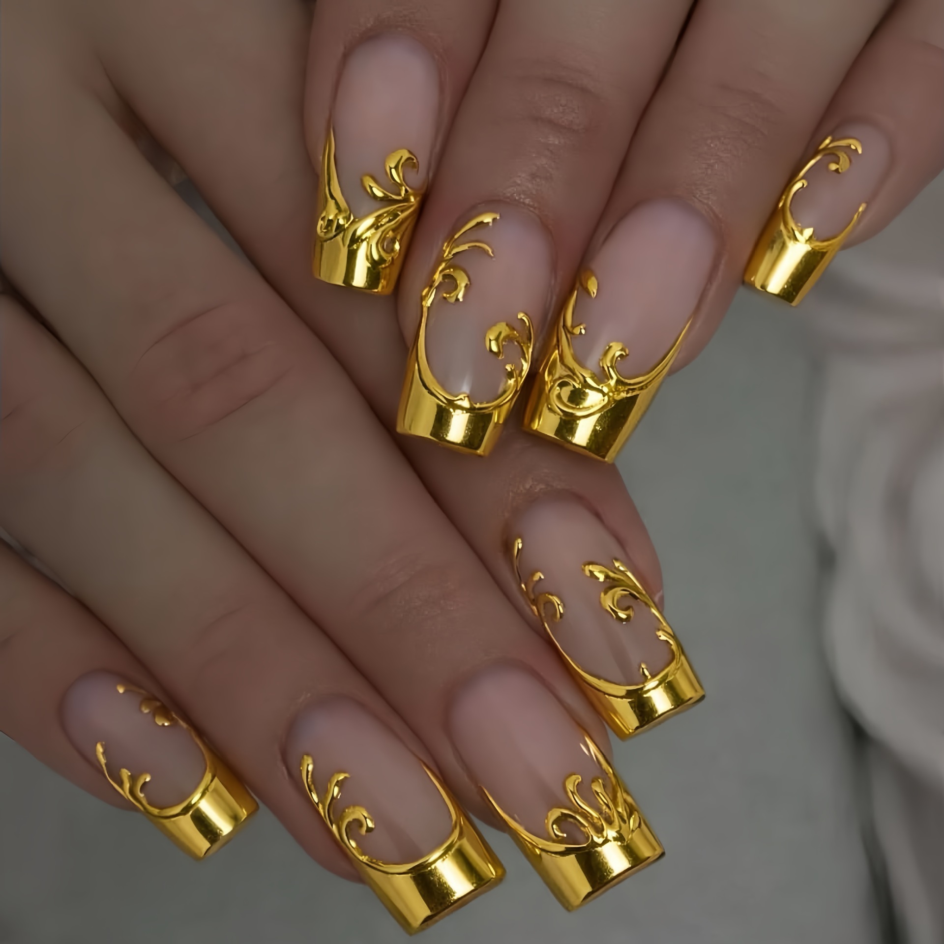 Nail Art Aesthetic - أظافر صناعية متوسطة الطول للنساء، شكل