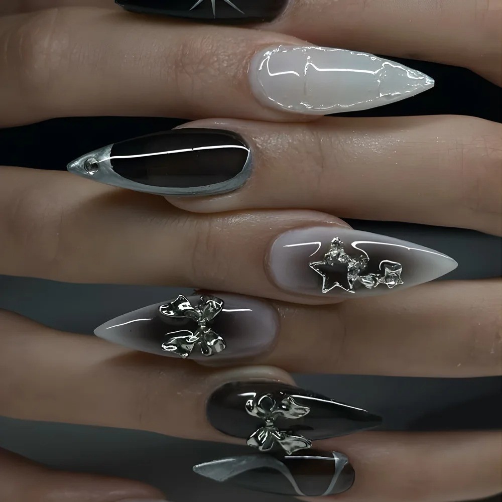 24 قطعة من الأظافر الاصطناعية  - مراجعة Nail Art Aesthetic وسعره
