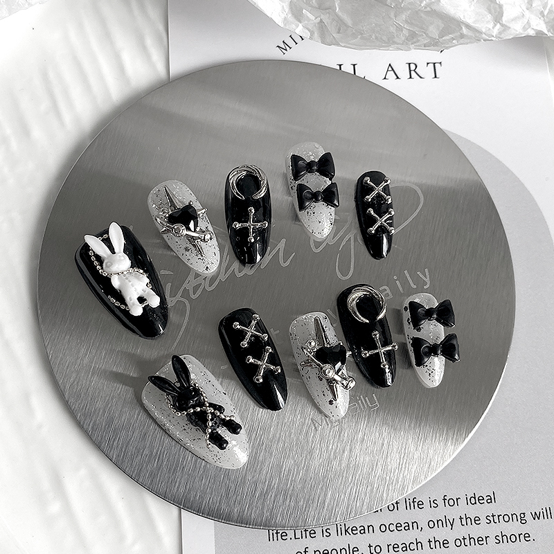 10 قطع من الأظافر الاصطناعية ا - مراجعة Nail Art Aesthetic وسعره