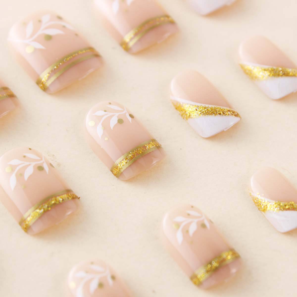 أظافر صناعية قصيرة ومتوسطة الط - مراجعة Nail Art Aesthetic وسعره