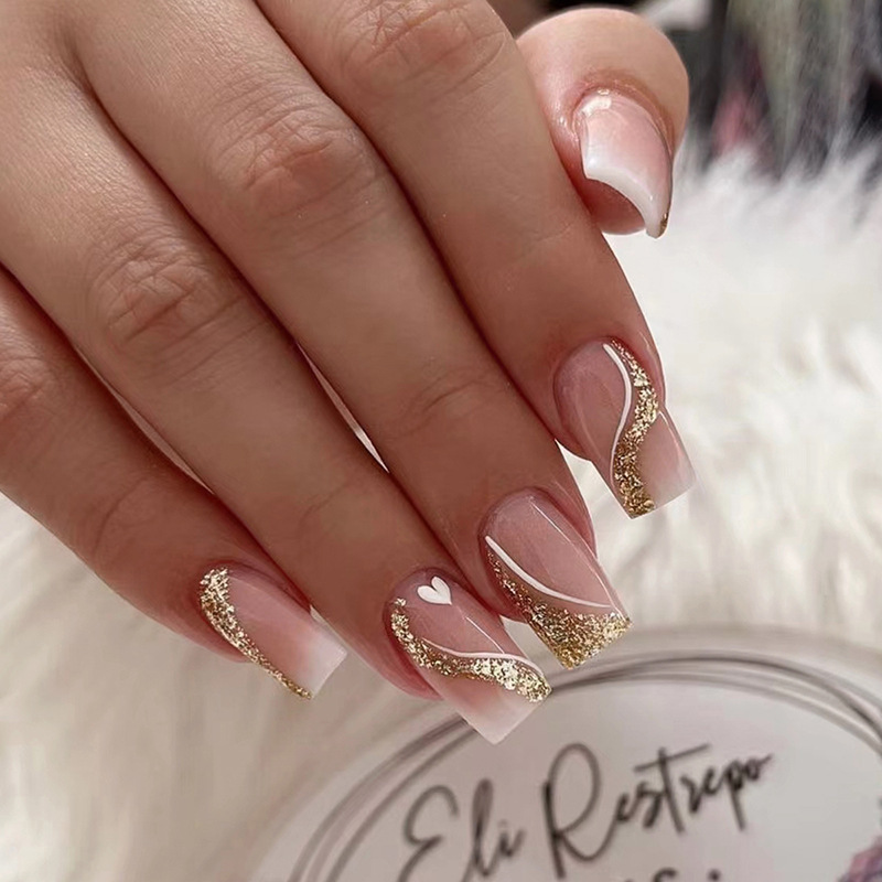 أظافر صناعية قصيرة ومتوسطة الط - مراجعة Nail Art Aesthetic وسعره