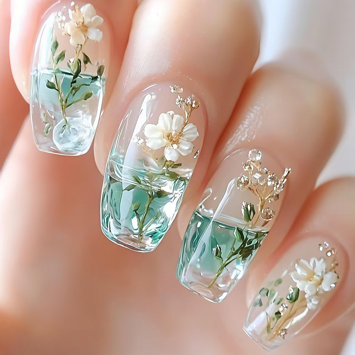 أظافر صناعية متوسطة الحجم للنس - مراجعة Nail Art Aesthetic وسعره