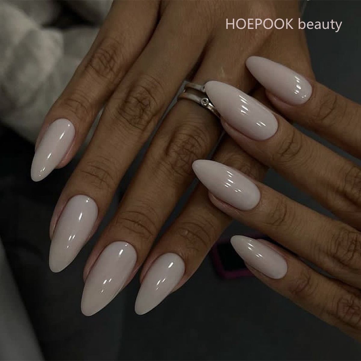 24 قطعة اللوز الوردي التدرج اض - مراجعة Nail Art Natural Simple وسعره