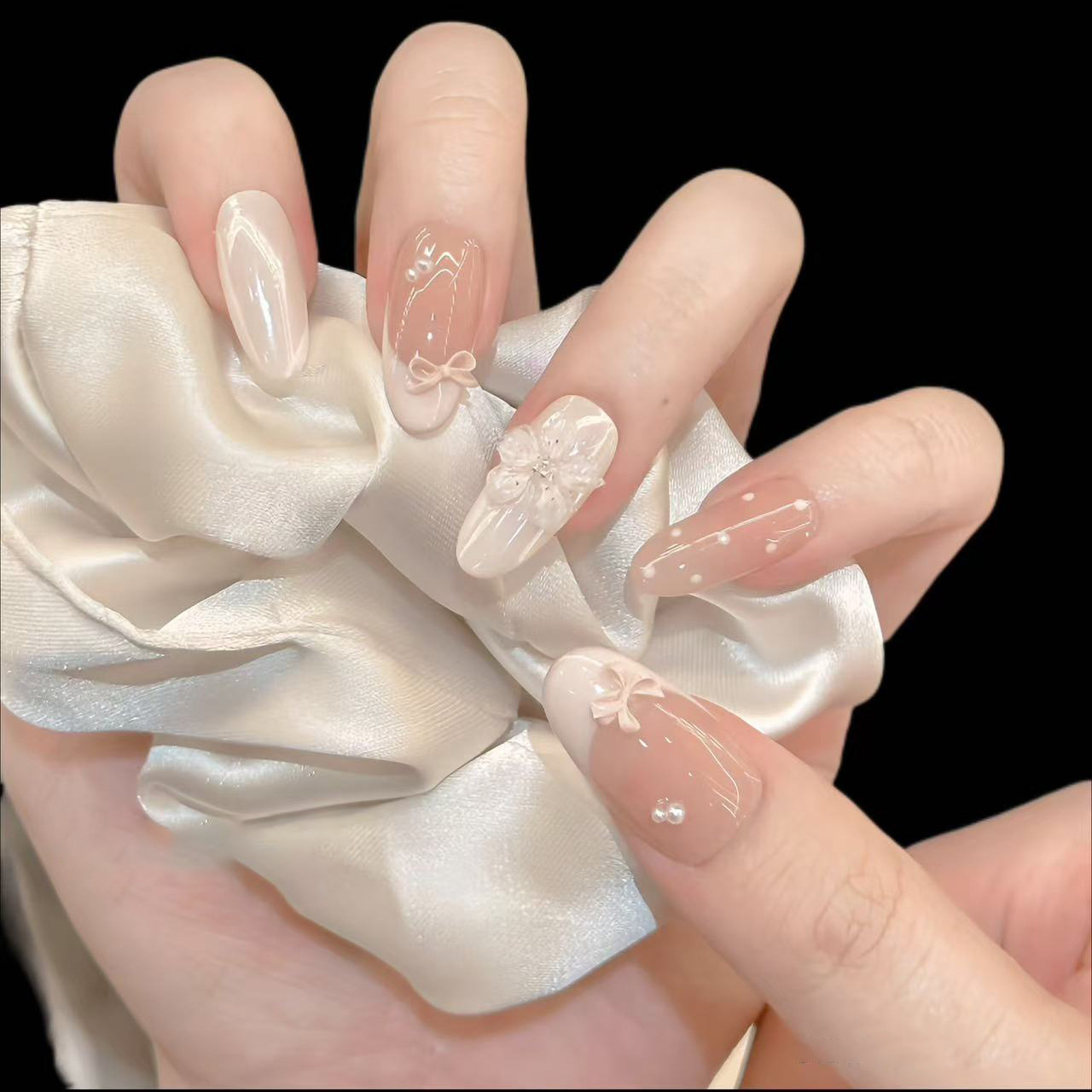 10 قطع من الأظافر الصناعية الن - مراجعة Nail Art Aesthetic وسعره
