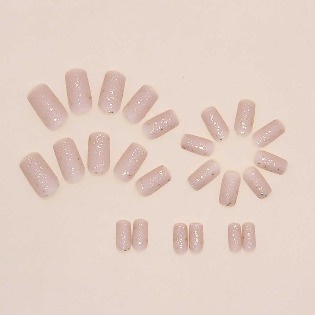 قطع أظافر براقة قابلة للمسح قا - مراجعة Nail Art Aesthetic وسعره
